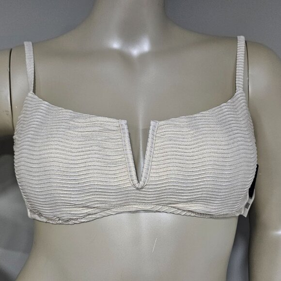 Bar III V-Wire Bandeau Bikini Top - Picture 2 of 8